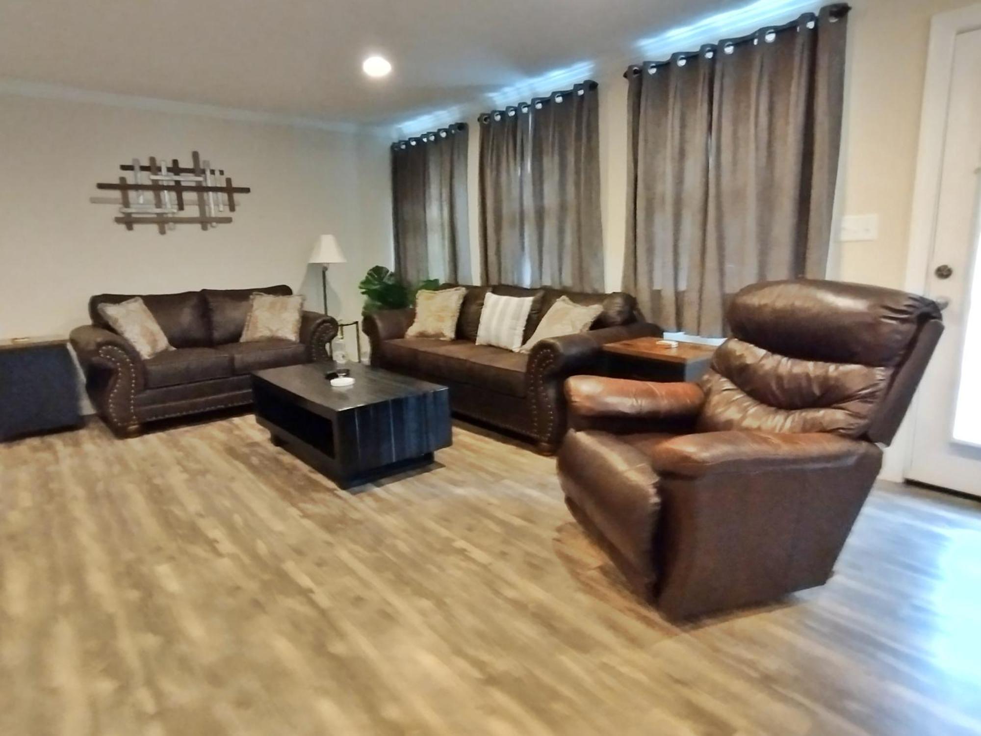 Backwoods Family Getaway! 3 Bedroom House! Yanceyville Bagian luar foto