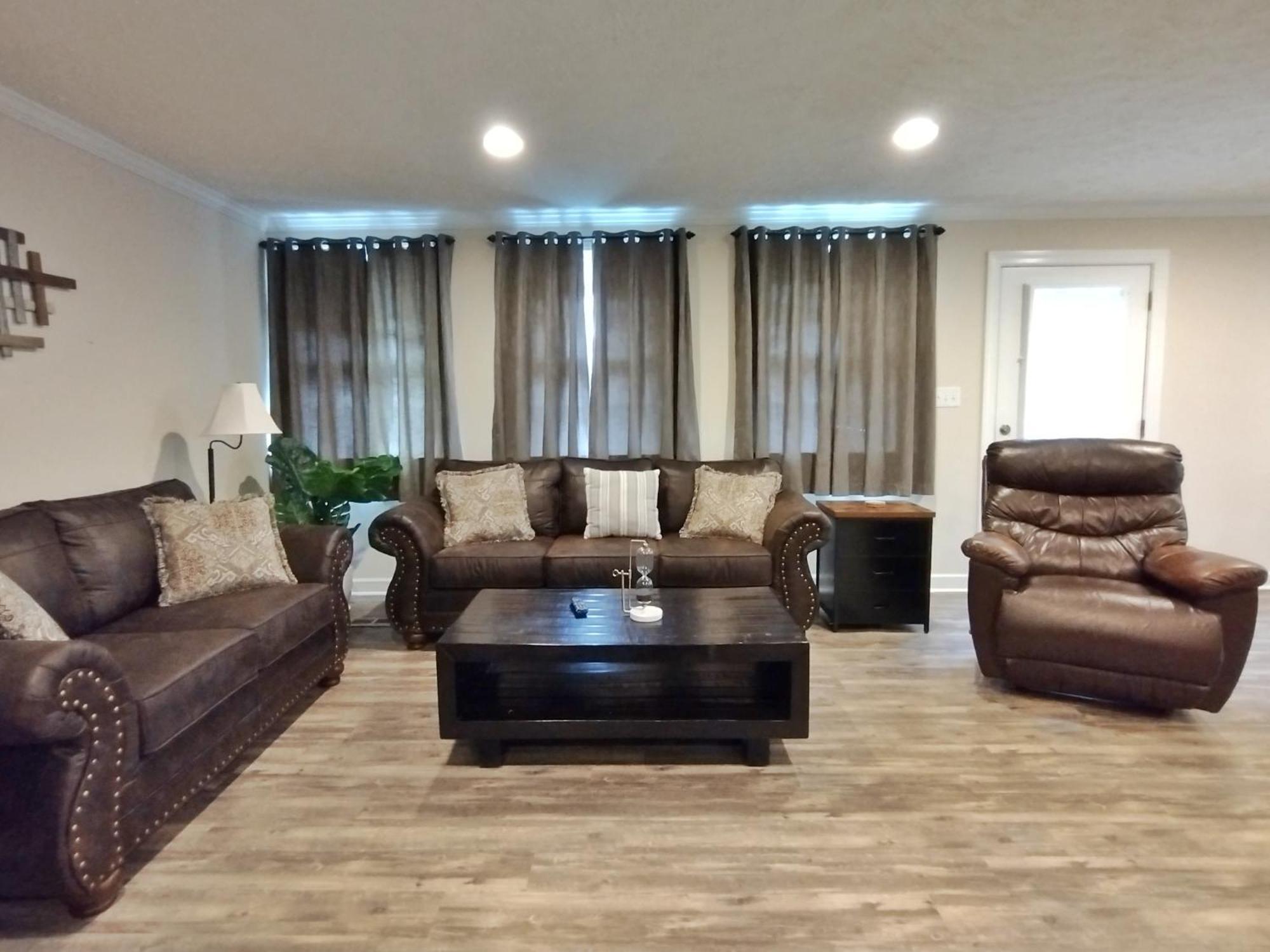 Backwoods Family Getaway! 3 Bedroom House! Yanceyville Bagian luar foto